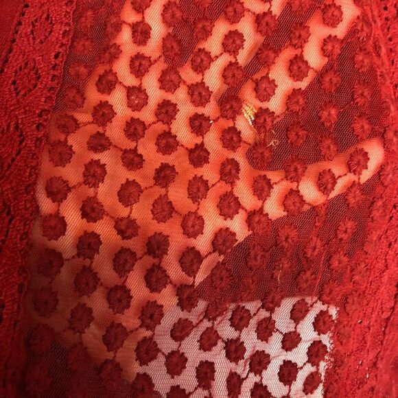 Women's Lucky Brand Top Size S Boho Lightweight Sheer Polka dots Red C - Picture 3 of 6